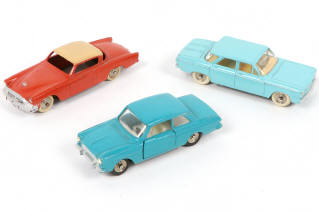 Lot 419 - DINKY TOYS (FRANCE) (3)