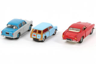 Lot 387 - DINKY TOYS (GB) (3)