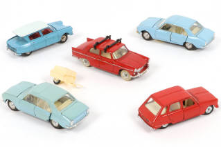 Lot 428 - DINKY TOYS (FRANCE) (5)