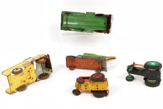 Lot 58 - DIVERS (5)