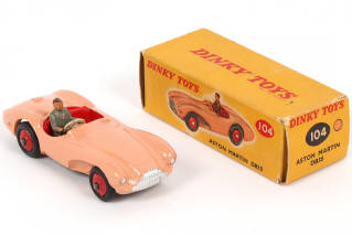 Lot 351 - DINKY TOYS (GB) (1)