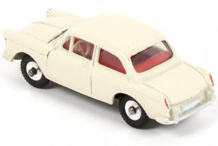 Lot 359 - DINKY TOYS (GB) (1)