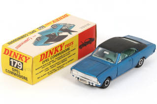 Lot 367 - DINKY TOYS (GB) (1)