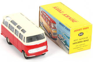 Lot 412 - DINKY TOYS (FRANCE) (1)