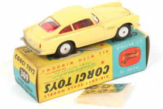 Lot 186 - CORGI TOYS (GB) (1)