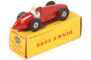Lot 391 - DINKY TOYS (FRANCE) (1)