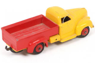 Lot 390 - DINKY TOYS (FRANCE) (1)