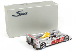 Lot 32 - SPARK (MACAU) (1)