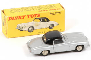 Lot 287 - DINKY TOYS (FRANCE) (1)