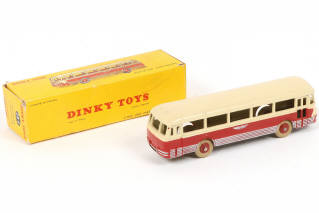 Lot 285 - DINKY TOYS (FRANCE) (1)