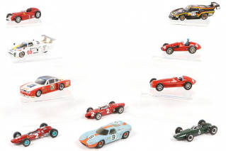 Lot 341 - DIVERS (10)