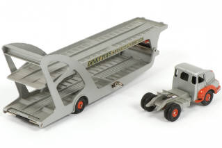 Lot 321 - DINKY TOYS (FRANCE) (1)