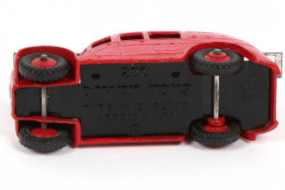 Lot 270 - DINKY TOYS (GB) (1)