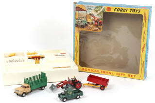 Lot 163 - CORGI TOYS (GB) (1)