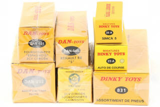 Lot 131 - DIVERS (7)