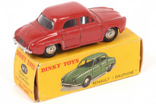 Lot 327 - DINKY TOYS (FRANCE) (1)
