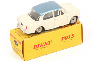 Lot 328 - DINKY TOYS (FRANCE) (1)