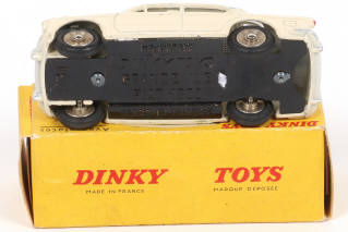 Lot 328 - DINKY TOYS (FRANCE) (1)