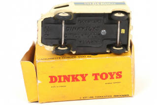 Lot 318 - DINKY TOYS (FRANCE) (1)