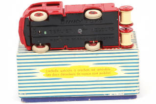 Lot 340 - DINKY TOYS (FRANCE) (1)