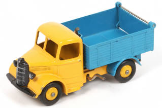 Lot 275 - DINKY TOYS (GB) (1)