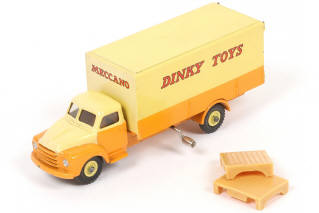 Lot 282 - DINKY TOYS (GB) (1)