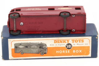Lot 279 - DINKY TOYS (GB) (1)