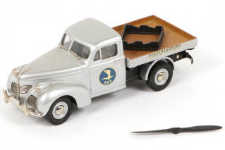 Lot 140 - ROBEDDIE MODELS (GB) (1)