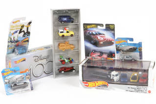 Lot 263 - HOT WHEELS (USA) (6)