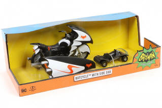 Lot 274 - DIVERS (3)