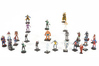 Lot 171 - DIVERS (27)