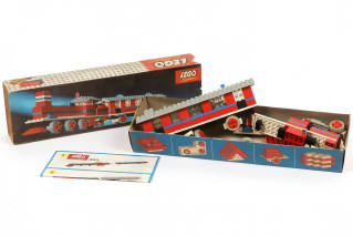 Lot 212 - LEGO (DANEMARK) (1)