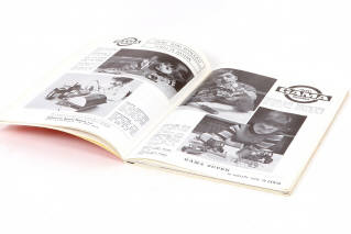 Lot 278 - DIVERS (2)