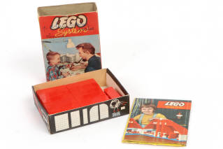 Lot 220 - LEGO (DANEMARK) (14)
