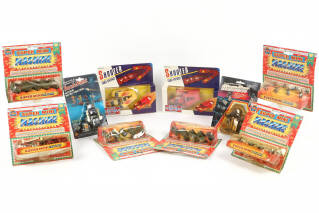Lot 261 - DIVERS (10)