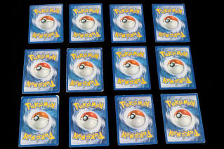 Lot 43 - POKEMON COMPANY (FRANCE) (12)