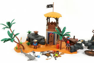 Lot 227 - PLAYMOBIL (ALLEMAGNE) (1)
