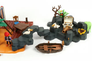 Lot 227 - PLAYMOBIL (ALLEMAGNE) (1)