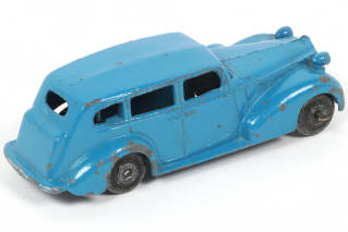 Lot 295 - DINKY TOYS (FRANCE) (1)