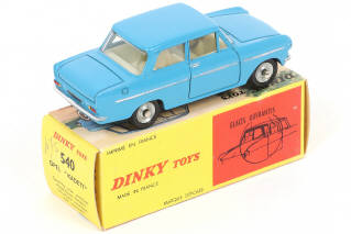 Lot 334 - DINKY TOYS (FRANCE) (1)