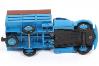 Lot 345 - DINKY TOYS (FRANCE) (1)