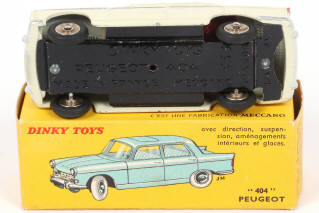 Lot 325 - DINKY TOYS (FRANCE) (1)
