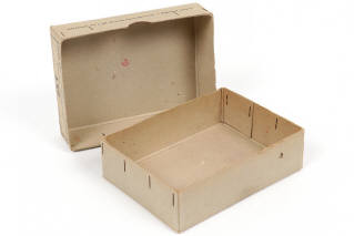 Lot 287 - DINKY TOYS (FRANCE) (1)