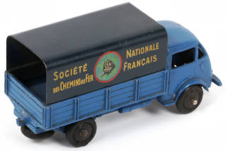 Lot 342 - DINKY TOYS (FRANCE) (1)