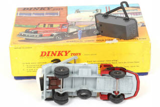 Lot 363 - DINKY TOYS (FRANCE) (1)