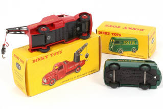 Lot 276 - DINKY TOYS (FRANCE) (2)