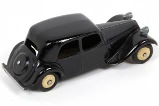 Lot 260 - DINKY TOYS (FRANCE) (1)