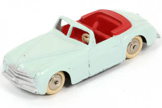 Lot 264 - DINKY TOYS (FRANCE) (1)