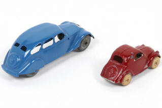 Lot 270 - DINKY TOYS (FRANCE) (2)