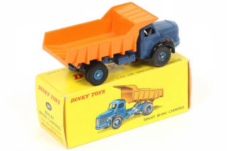 Lot 94 - DINKY TOYS (FRANCE) (1)